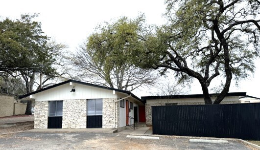 More Photos Of 8647 Wurzbach Rd, San Antonio Unknown For Lease