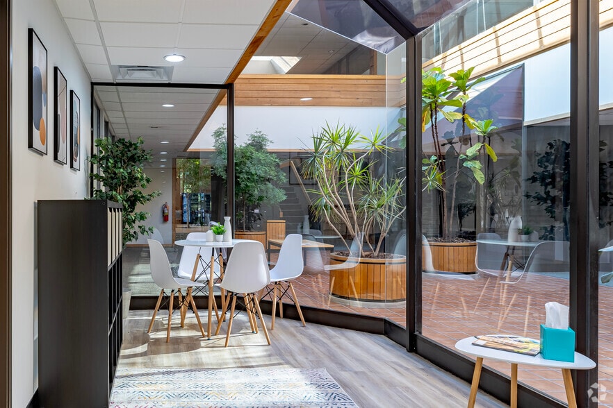 More Photos Of 2000 Hogback Rd, Ann Arbor Coworking Space