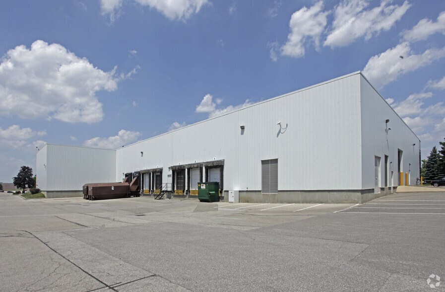 More Photos Of 5900 Keaton Cres, Mississauga Warehouse For Lease