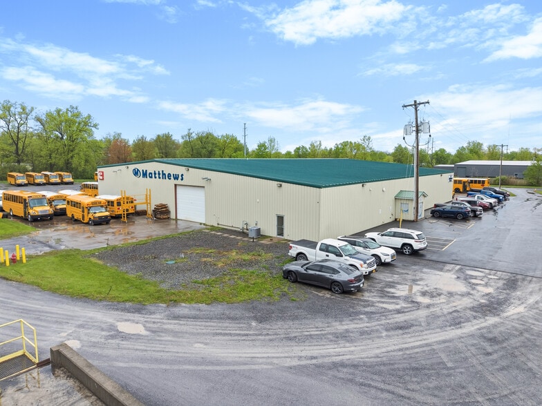 Primary Photo Of 7707 Henry Clay Blvd, Liverpool Warehouse For Lease