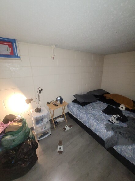 More Photos Of 1458 W 32nd St, Indianapolis Apartments For Sale