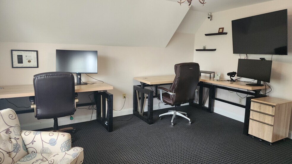 More Photos Of 18 N Village Ave, Exton Office For Sale