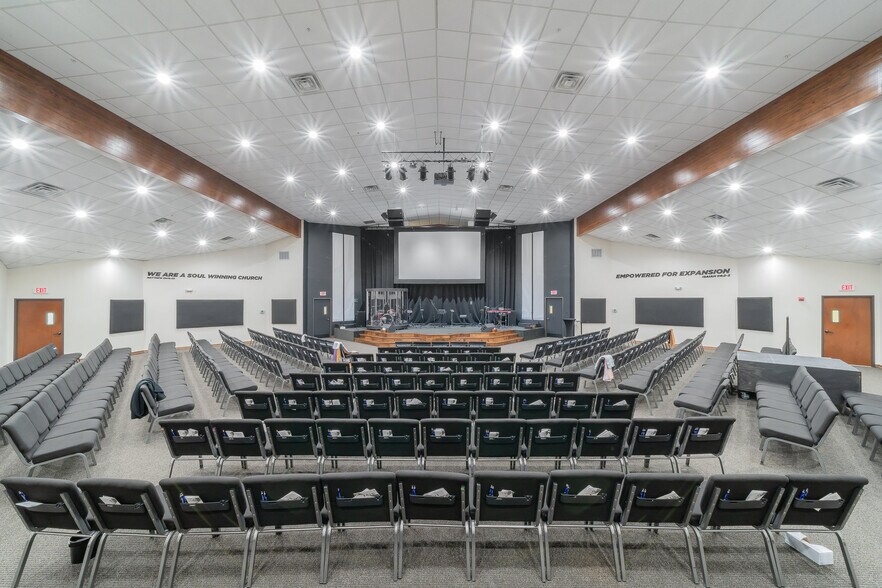 More Photos Of 5700 Mark Ln, Rowlett Religious Facility For Sale