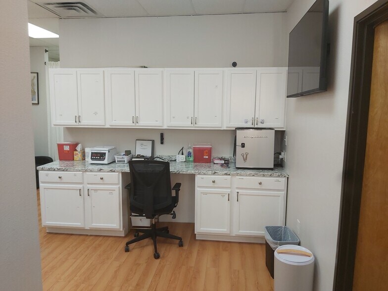 More Photos Of 5805 Coit Rd, Plano Medical For Lease
