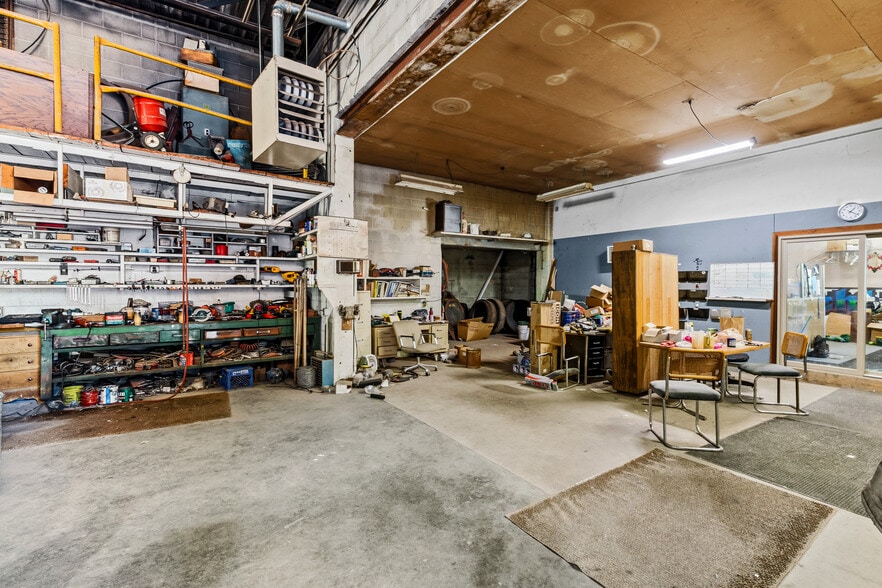 More Photos Of 8303 216th St N, Forest Lake Warehouse For Sale