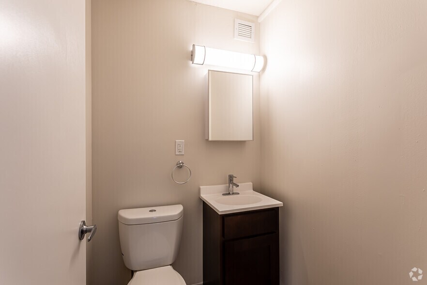 More Photos Of 10 Chestnut St, Springfield Multifamily For Sale