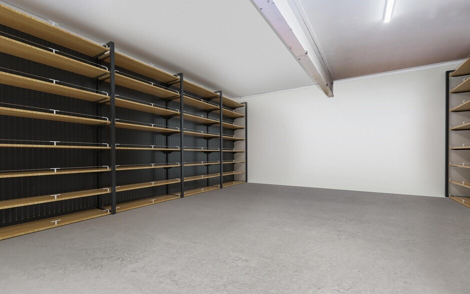 More Photos Of 10 Cross St, Staten Island Warehouse For Sale