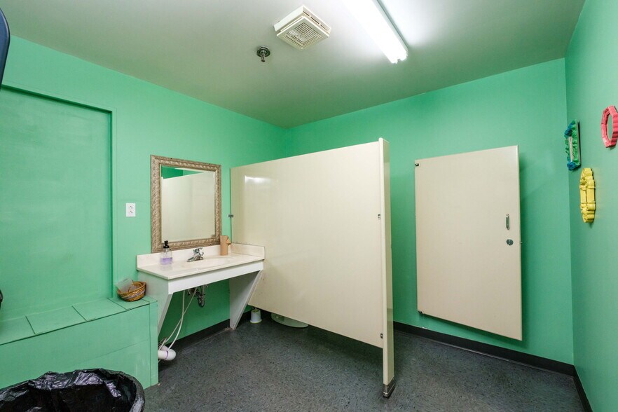 More Photos Of 213 Dry River Rd, Bridgewater Manufacturing For Lease