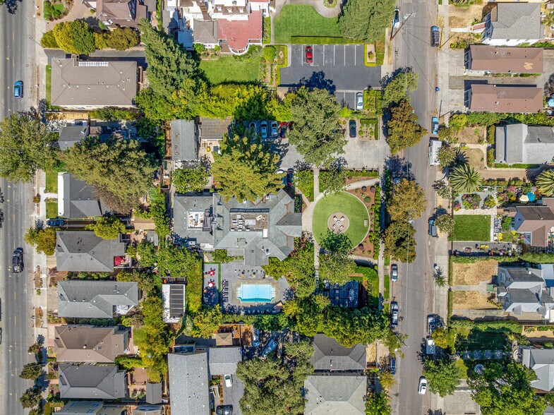 More Photos Of 443 Brown St, Napa Hotel For Sale