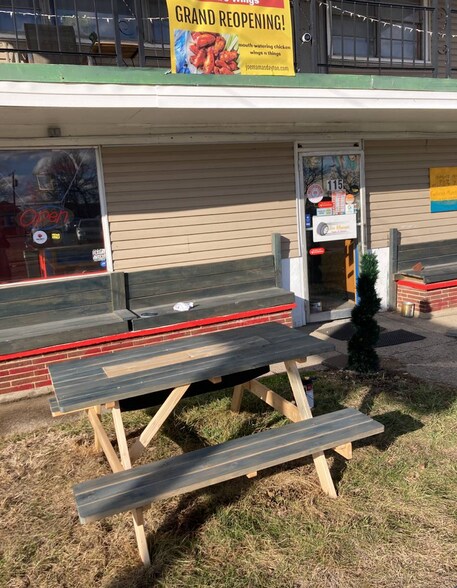 More Photos Of 115 Springfield St, Dayton Storefront Retail Residential For Lease