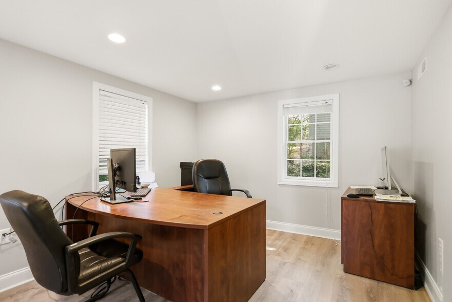 More Photos Of 75 Essex St, Andover Office For Sale