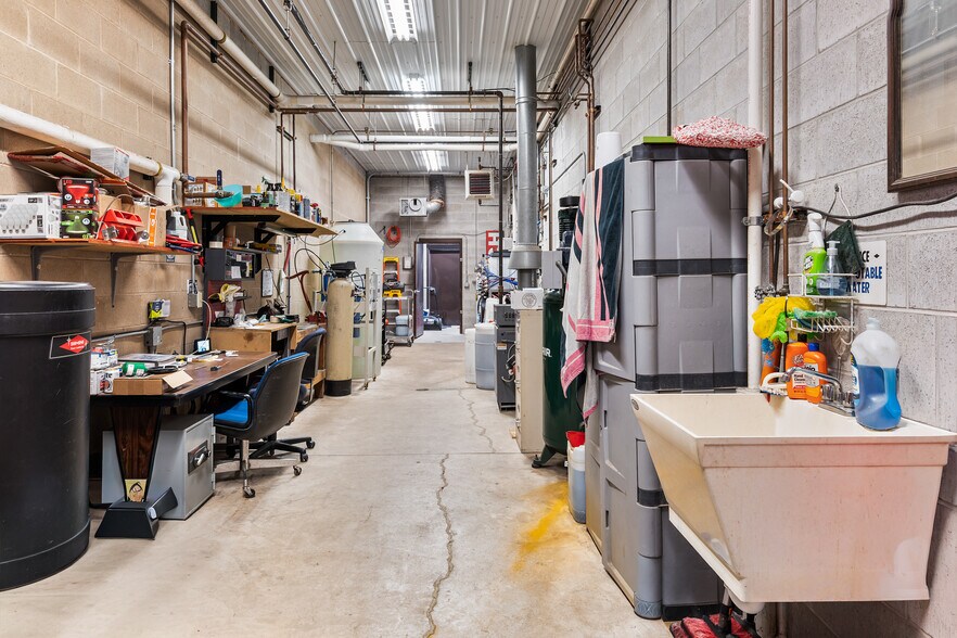 More Photos Of 1275 Margaret st, Markesan Storefront For Sale