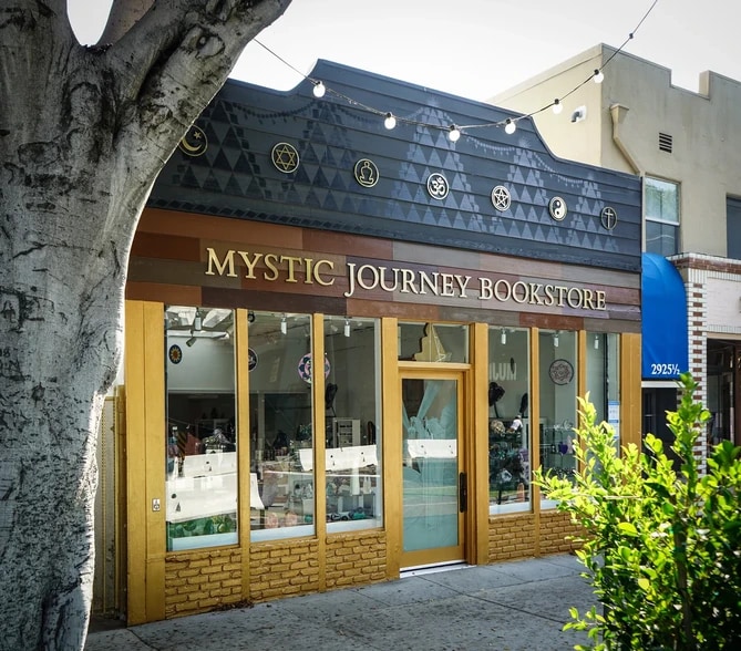 More Photos Of 2923 Main St, Santa Monica Storefront For Lease