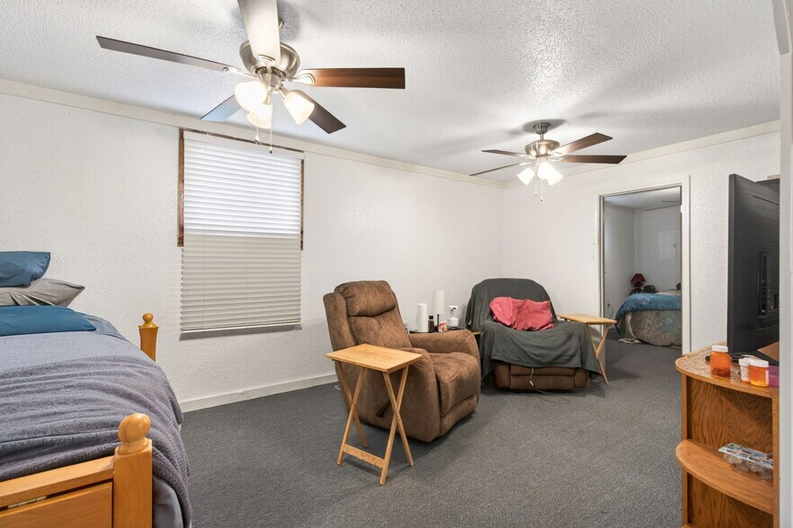 More Photos Of 109 Tabor Dr, Crossville Industrial For Sale