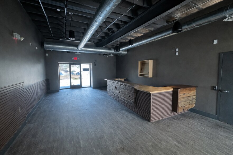 More Photos Of 111 W Genesee St, Lapeer Freestanding For Sale