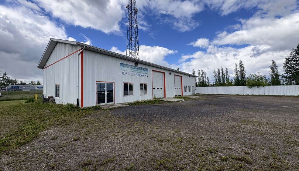 More Photos Of 5222 40 St, Rocky Mountain House Industrial For Sale