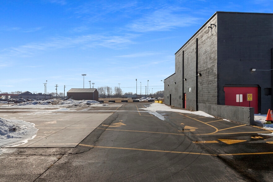 More Photos Of 3101 11th St, Menominee Industrial For Sale