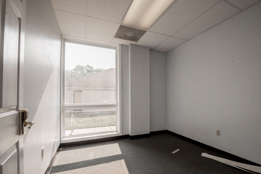 More Photos Of 908 Churchmans Road Ext, New Castle Office For Lease