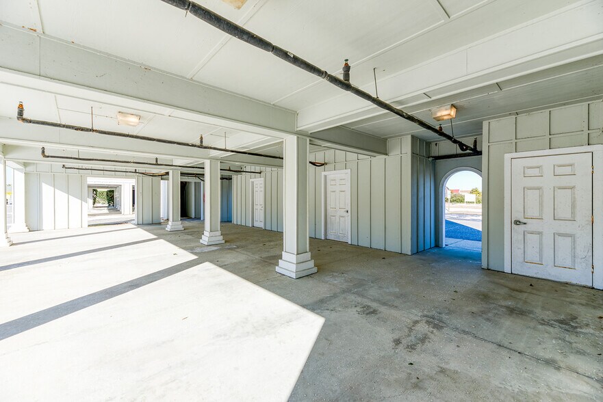 More Photos Of 3210 N Croatan Hwy, Kill Devil Hills Office Residential For Sale