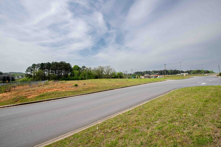 More Photos Of 0 Red Bud Rd, Calhoun Land For Sale