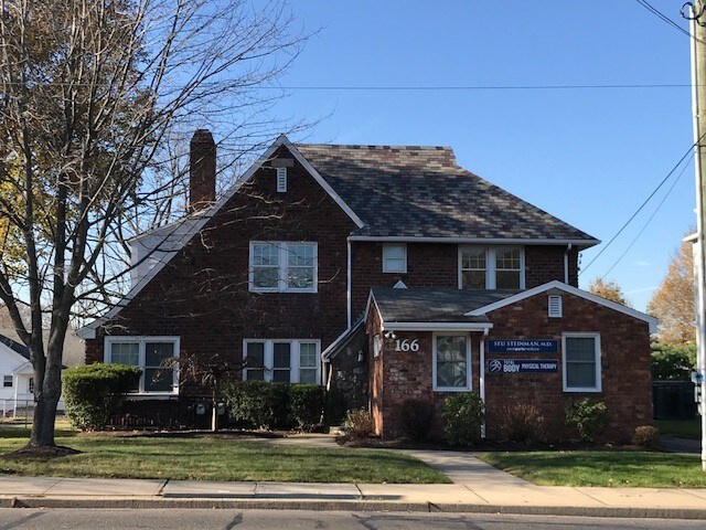 More Photos Of 166 East Ave, Norwalk Medical For Lease