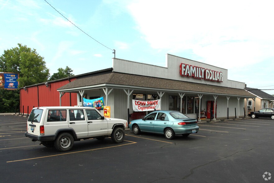 More Photos Of 168 E Main St, Taylorsville Freestanding For Lease