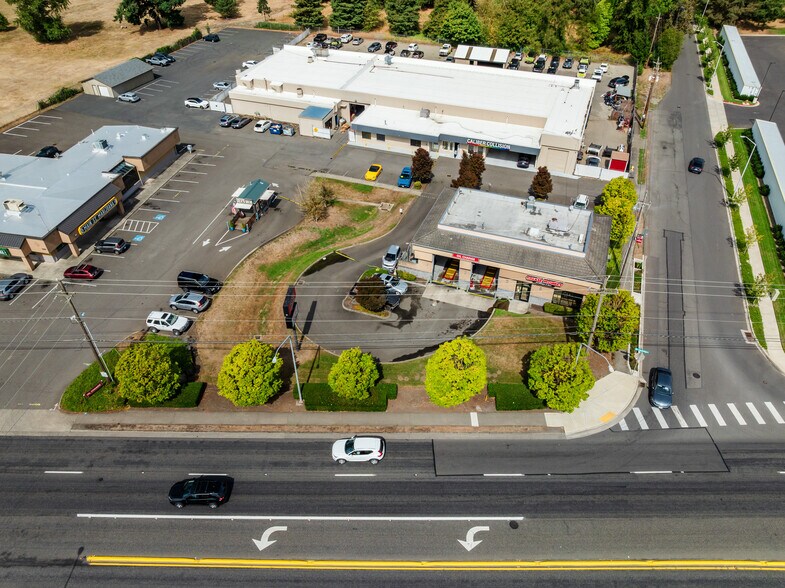 More Photos Of 12306 NE Fourth Plain Blvd, Vancouver Auto Repair For Sale