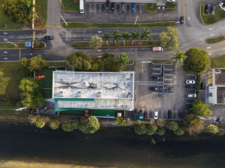 More Photos Of 6545 NW 169th St, Hialeah Medical For Sale