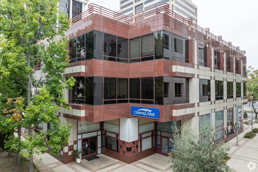More Photos Of 525 N Brand Blvd, Glendale Office For Sale