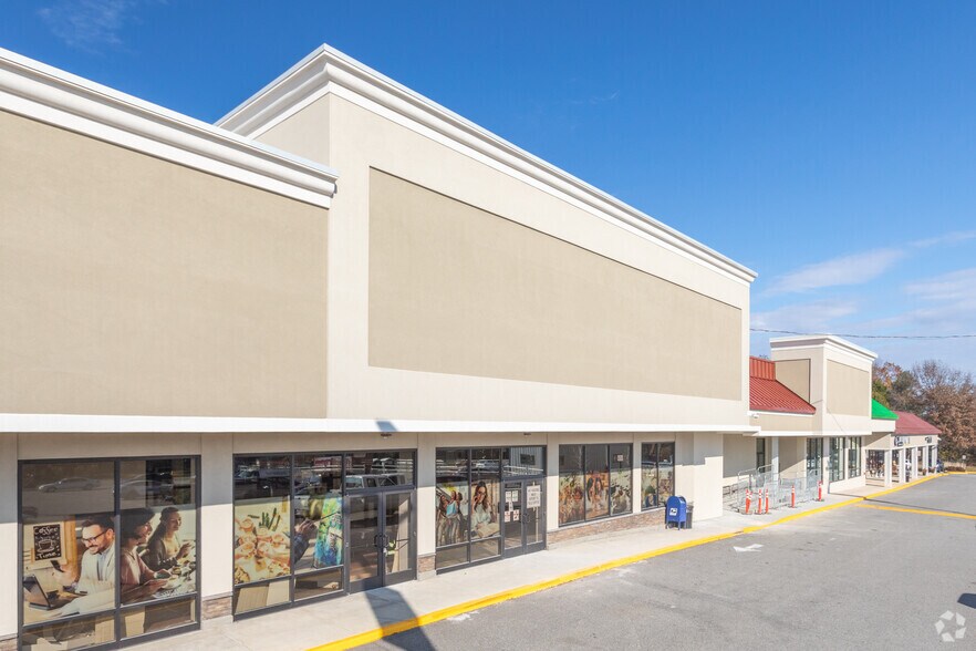 7558 Telegraph Rd, Alexandria, VA 22315 For Lease