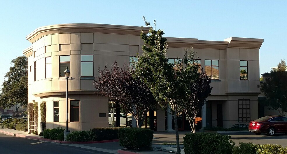 Primary Photo Of 2353 S Broadway, Santa Maria Office For Lease