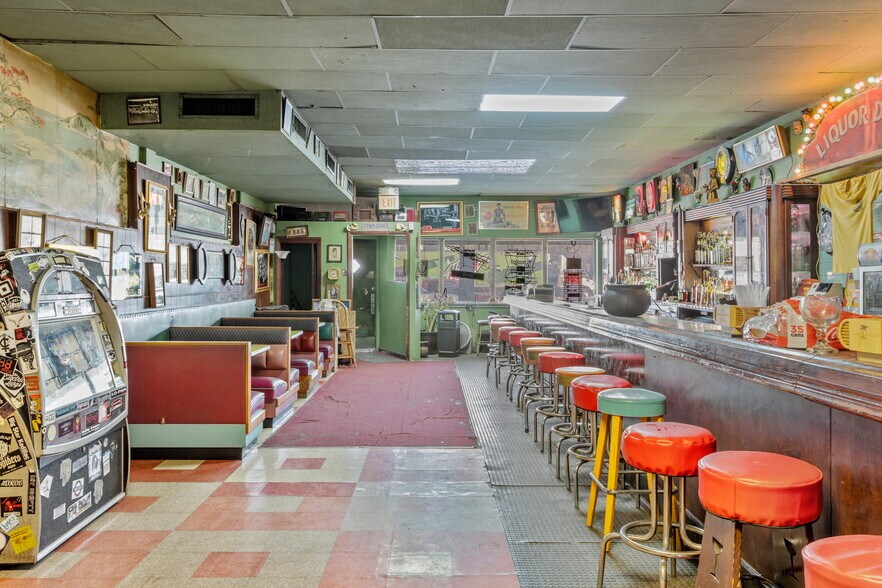 More Photos Of 2525 S Jefferson Ave, Saint Louis General Retail For Sale