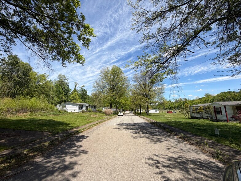 More Photos Of 1-27 Oak Dr, Buena Vista Manufactured Housing Mobile Home Park For Sale