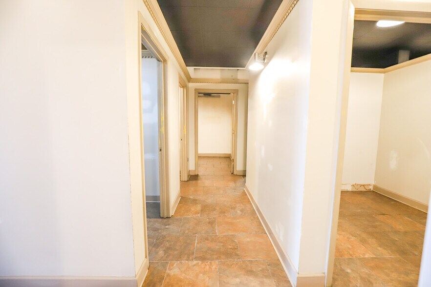 More Photos Of 3545 SW 34th St, Gainesville Unknown For Lease