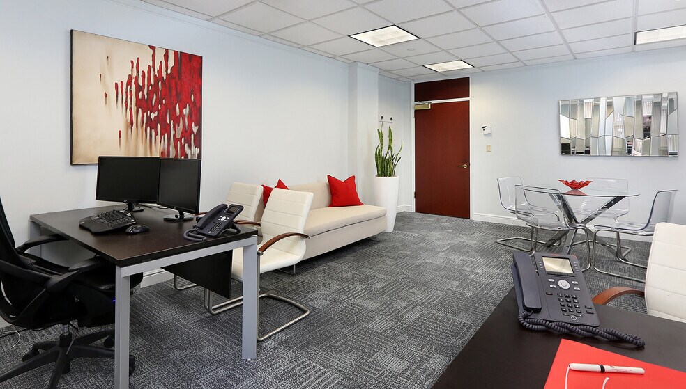 More Photos Of 20 Park Plz, Boston Coworking Space