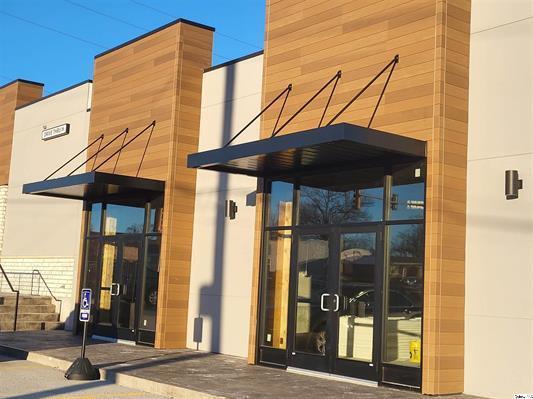 More Photos Of 330 N 30th St, Quincy Storefront For Lease