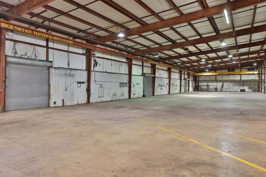 More Photos Of 12130 Highway 3, Webster Unknown For Lease