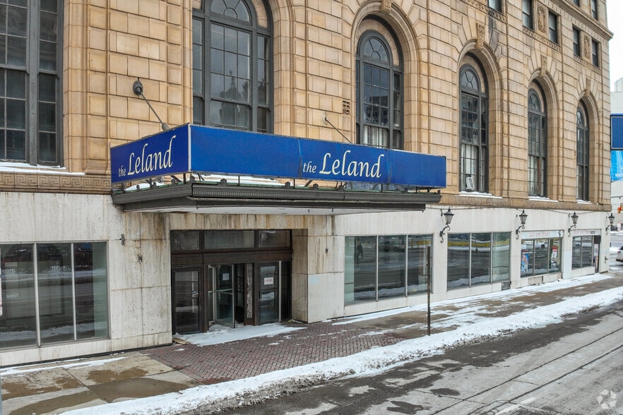 More Photos Of 400 Bagley St, Detroit Apartments For Sale