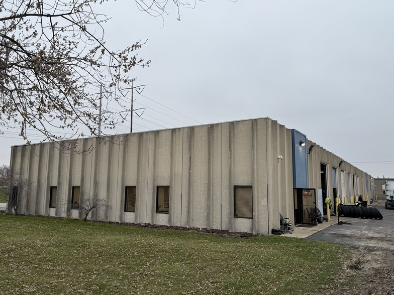 Primary Photo Of 2031 N Griffith Blvd, Griffith Industrial For Lease