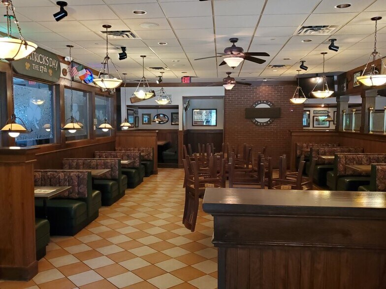 More Photos Of 2160 W Landis Ave, Vineland Restaurant For Lease