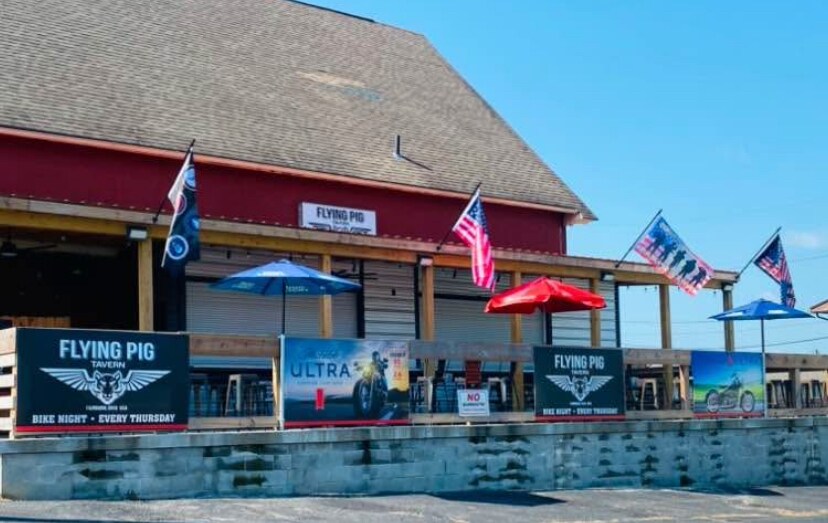 Primary Photo Of 136 N 1st St, Fairborn Bar For Sale