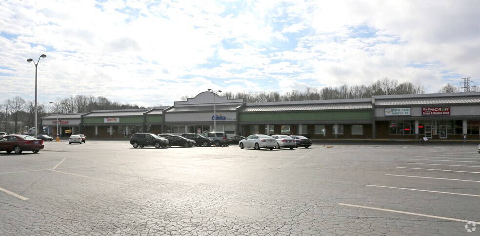 More Photos Of 2206-2212 W Webb Ave, Burlington Storefront For Lease