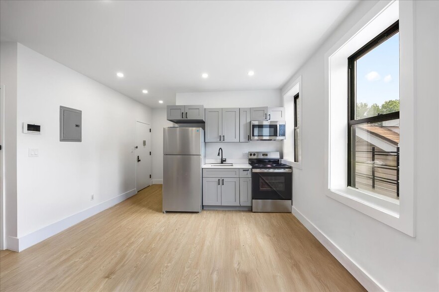 More Photos Of 2740 Sexton Pl, Bronx Apartments For Sale