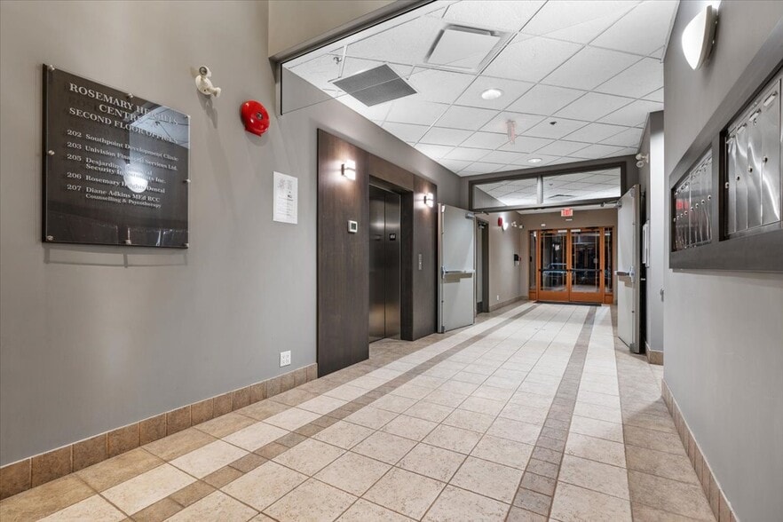 More Photos Of 3388 Rosemary Heights Cres, Surrey Storefront Retail Office For Lease