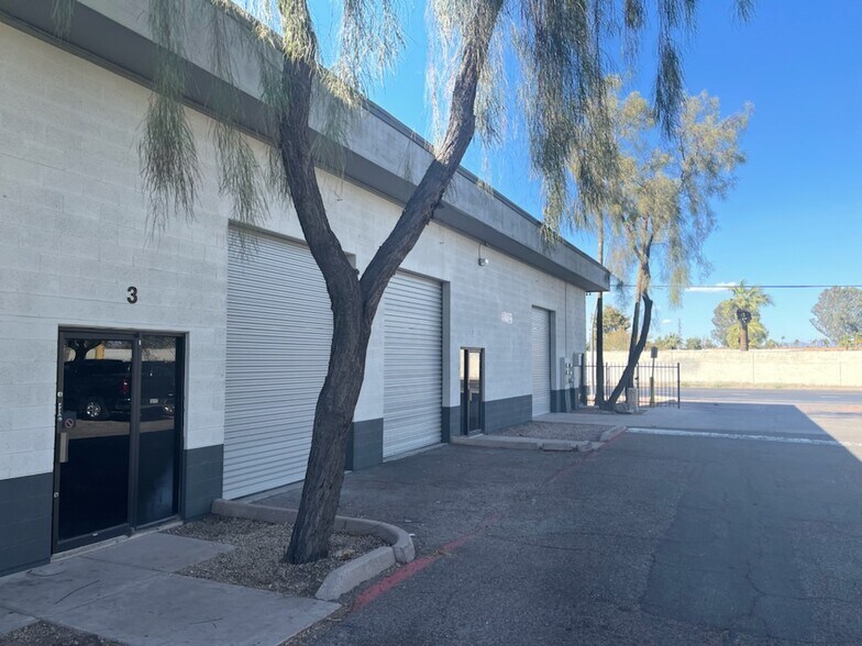 More Photos Of 505 W 8th Ave, Mesa Warehouse For Lease