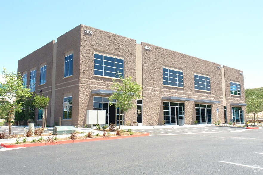 More Photos Of 2540-2546 Gateway Rd, Carlsbad Unknown For Lease