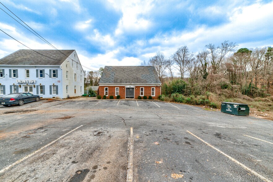 More Photos Of 2893 Mountain Industrial Blvd, Tucker Office For Sale