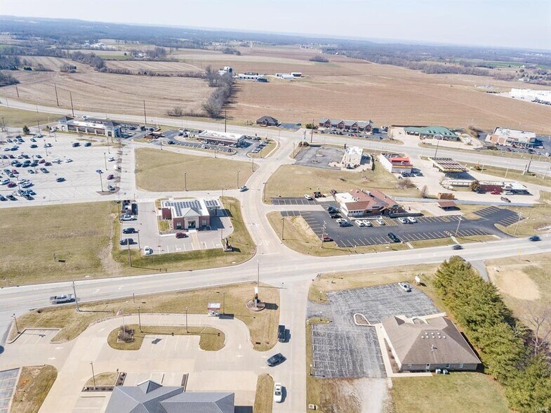 More Photos Of 824 N Market St, Waterloo Medical For Sale