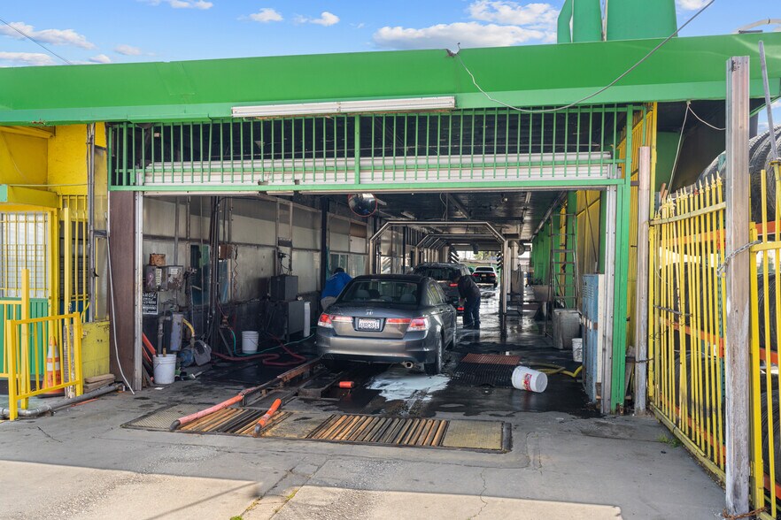 More Photos Of 3601 W Slauson Ave, Los Angeles Carwash For Lease