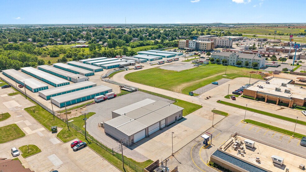 More Photos Of 1510 Amity Ln, El Reno Industrial For Lease